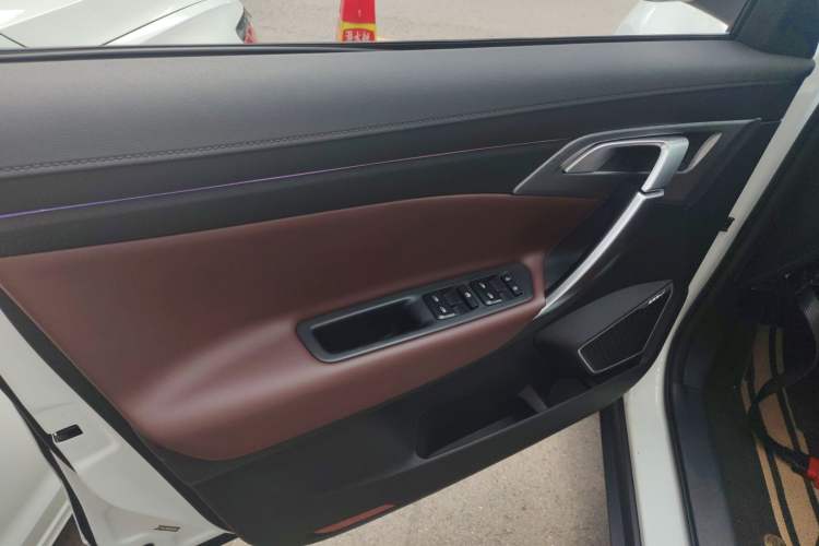 Used Geely Auto Emgrand X7 Sport 2022 1.8TD DCT Zhiya Trim
