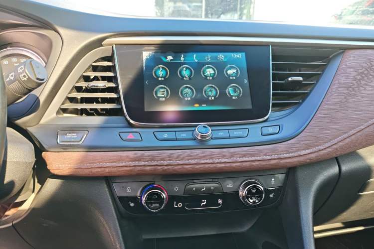 Used Buick GL6 2019 18T 6-Seater Connected Luxury Version China VI Standard
