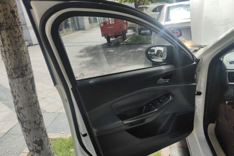 Used Ford Escort 2015 1.5L Manual Fashion Edition
