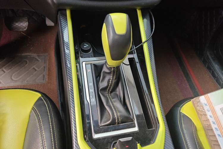 Used SWM G01 2019 F Version 1.5T Automatic Golden Powder Edition National VI
