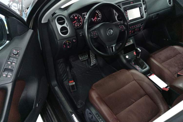 Used Volkswagen Tiguan L 2015 2.0 TSI Automatic All-Wheel Drive Flagship Edition