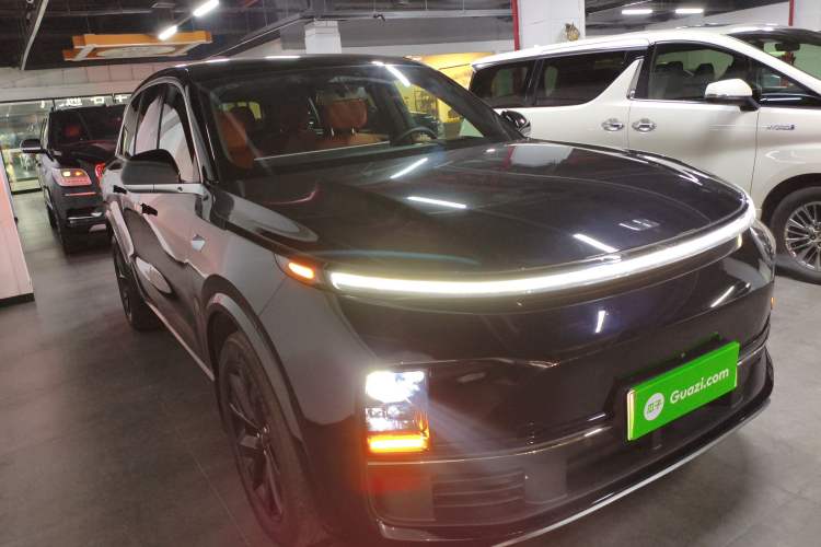 Used Li Auto L8 2023 Air model
