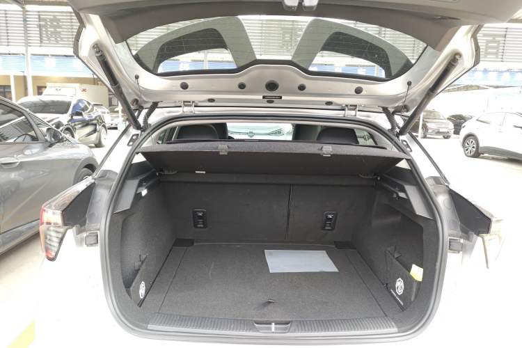 Used MG 4 EV 2022 520 km Flagship Edition
