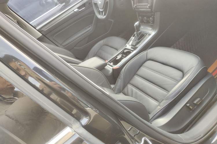 Used Volkswagen Passat 2017 330TSI DSG Luxury Edition
