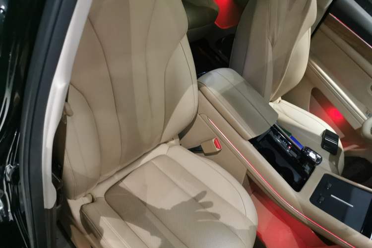 Used Hima AITO M7 2024 1.5T Intelligent Drive 4WD Ultra Version 5 Seats
