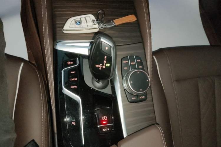 Used BMW 5 Series 2021 Restyled 530Li Leading Edition Luxury Package
