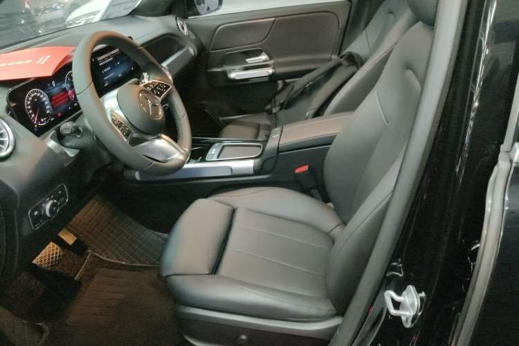 Used Mercedes-Benz GLB 2024 Refresh GLB 220 Dynamic Edition