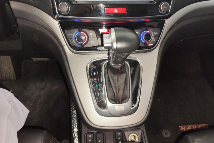 Used Haval H6 2015 Sport Edition 1.5T Automatic Two-Wheel Drive Luxury Model