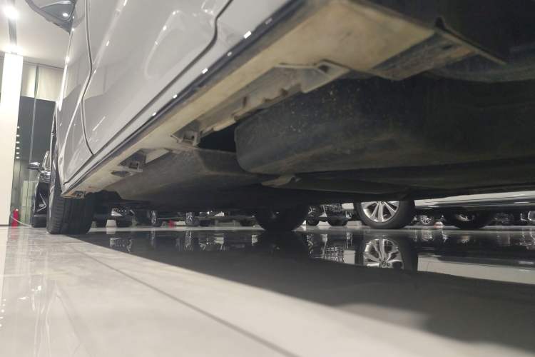 Used Toyota Sienna 2023 2.5L Hybrid Deluxe Edition
