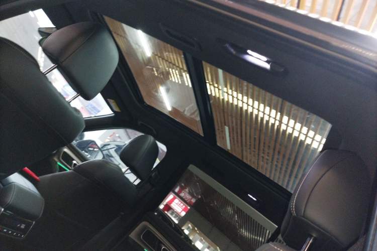 Used GAC Trumpchi GS8 2022 Linghang Series 2.0 TGDI Two-Wheel Drive Luxury Smart Connectivity Version (6 Seats)
