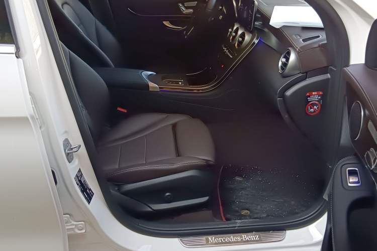 Used Mercedes-Benz GLC 2020 Facelift GLC 260 L 4MATIC Luxury Edition
