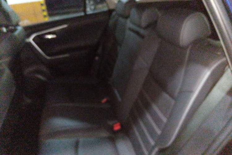 Used Toyota RAV4 2022 2.0L CVT Two-Wheel Drive Fashion Plus Edition
