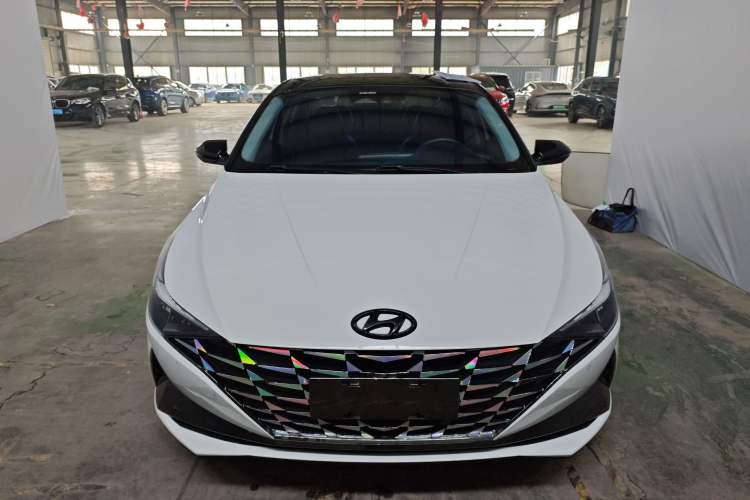 Used Hyundai Elantra 2022 1.5L CVT LUX Prestige Edition
