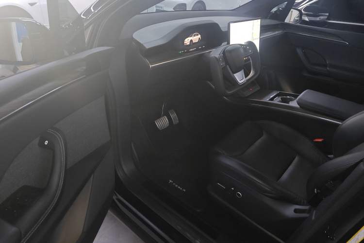 Used Tesla Model X 2023 Dual-Motor All-Wheel-Drive Version