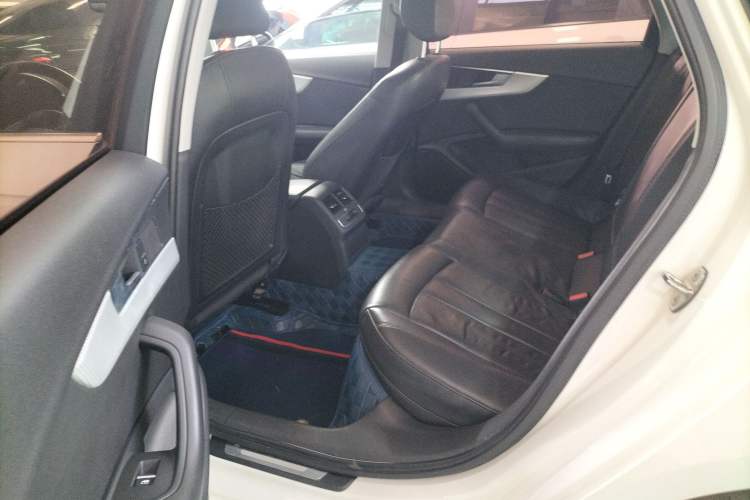 Used Audi A4L 2017 40 TFSI Fashion Model
