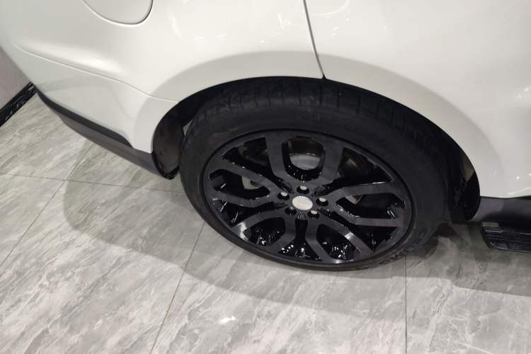 Used Land Rover Range Rover Sport 2014 3.0 V6 SC Gasoline Version HSE
