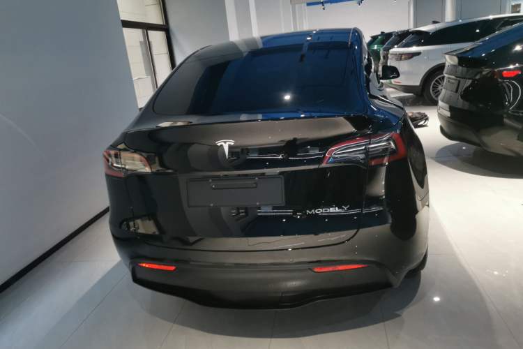 Used Tesla Model Y 2022 Rear-Wheel-Drive Version
