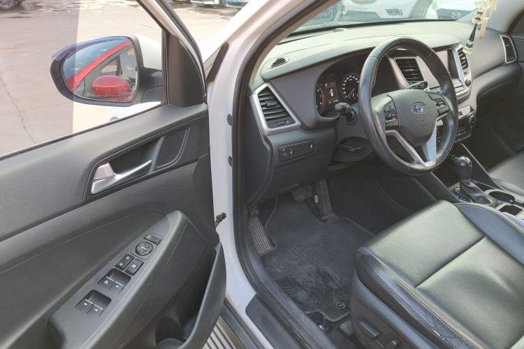 Used Hyundai Tucson 2015 1.6T Dual-Clutch Two-Wheel-Drive Smart Model