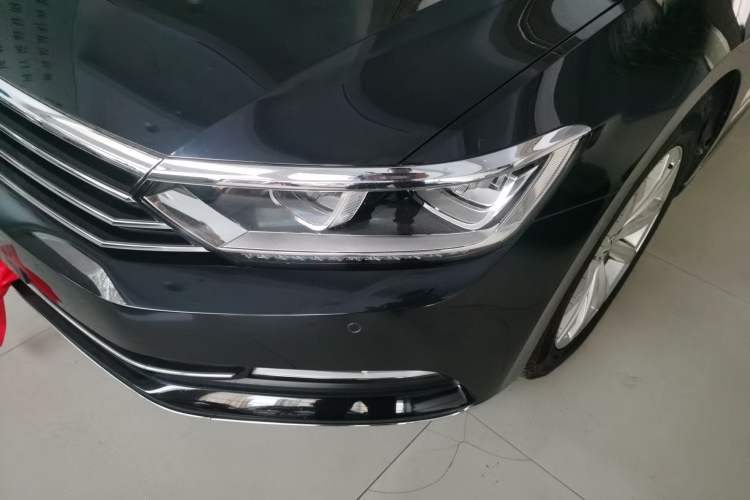 Used Volkswagen Magotan 2019 330TSI DSG Leading Model China VI Standard