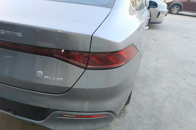 Used BYD Qin PLUS 2024 HONOR Edition DM-i 55KM Leading Model
