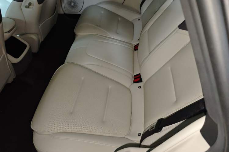 Used  12 2024 650 Three-Laser Four-Wheel Drive Performance Edition
