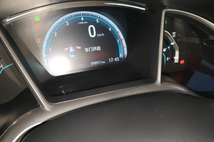 Used Honda Civic 2016 220TURBO CVT Luxury Edition
