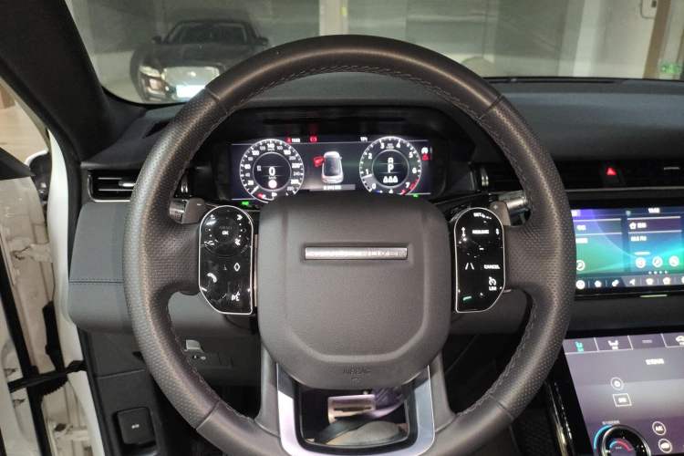 Used Land Rover Range Rover Evoque 2020 249 PS R-DYNAMIC S Black Edition Sport Version