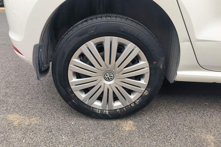 Used Volkswagen Polo 2016 1.6L Automatic Comfort Model