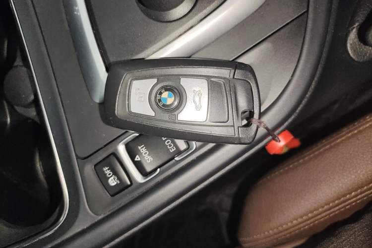 Used BMW 3 Series 2019 320Li Fashion Model
