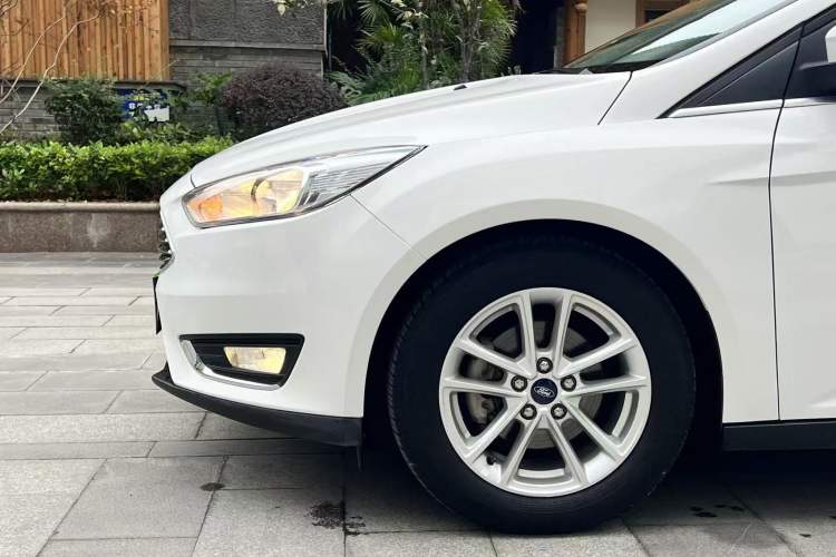 Used Ford Focus 2017 Sedan EcoBoost 180 Automatic Elite Model
