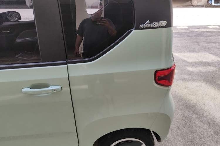 Used Wuling Hongguang MINIEV 2021 Macaron Premium Model – Lithium Iron Phosphate
