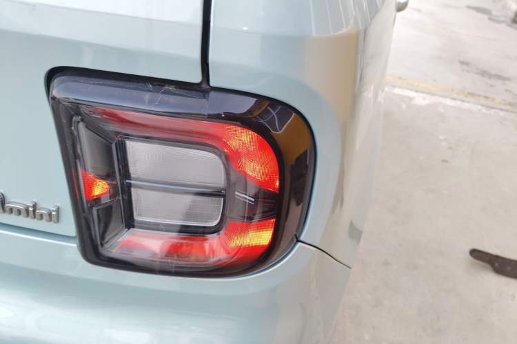 Used Geely Galaxy Panda 2023 Panda Mini 200km Endurance Bear
