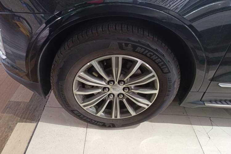 Used Cadillac XT5 2016 25T Luxury Model
