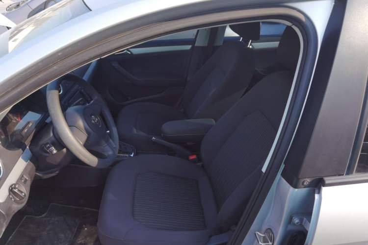 Used Volkswagen Jetta 2015 1.6L Automatic Comfort Model
