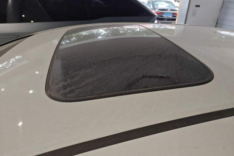 Used Honda Fit 2016 1.5L LXS CVT Comfort Sunroof Version
