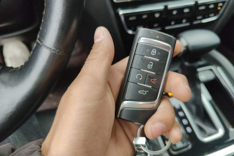 Used GAC Trumpchi GS8 2017 320T Two-Wheel Drive Prestige Version (7 Seats)