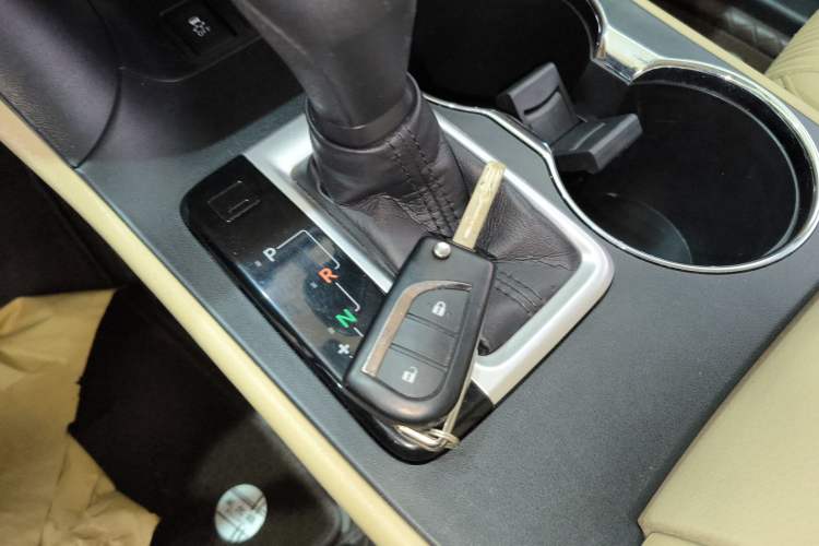 Used Toyota Highlander 2015 2.0T Four-Wheel Drive Elite Edition 7-Seater