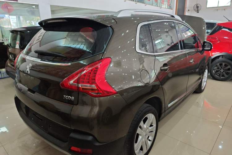 Used Peugeot 3008 2015 2.0L Automatic Classic Edition
