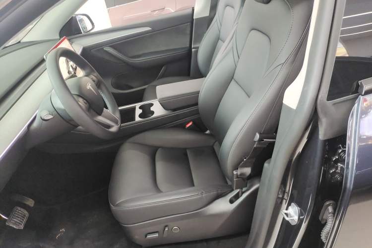 Used Tesla Model Y 2024 Rear-Wheel-Drive Version
