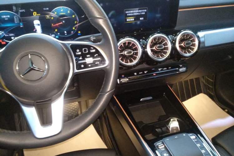 Used Mercedes-Benz GLB 2022 Refresh GLB 200 Dynamic Edition