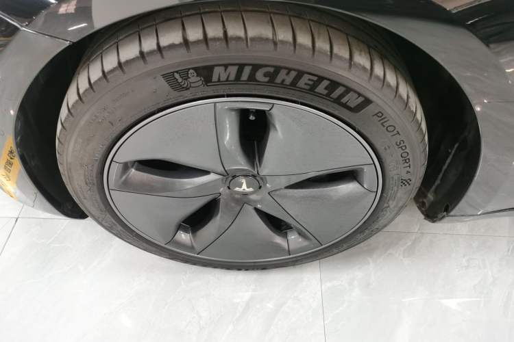 Used Tesla Model 3 2020 Revised Version Standard Range Rear-Wheel Drive – Upgraded Edition
