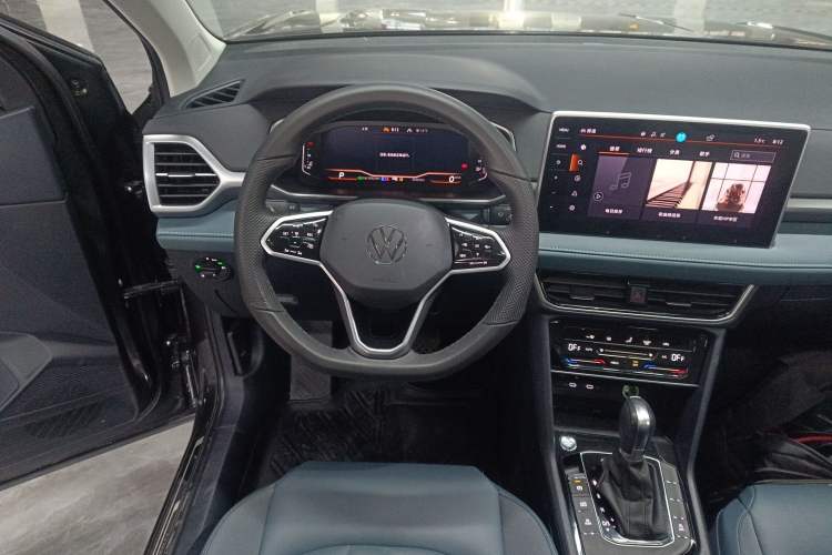 Used Volkswagen Tharu 2023 300TSI Two-Wheel-Drive Full Moon Edition