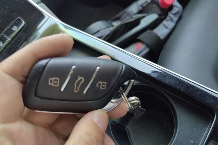 Used Roewe i6 MAX New Energy 2020 1.5T PHEV Sporty Cool Edition
