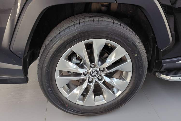 Used Toyota Wildlander 2021 2.0L CVT Two-Wheel Drive Luxury Edition