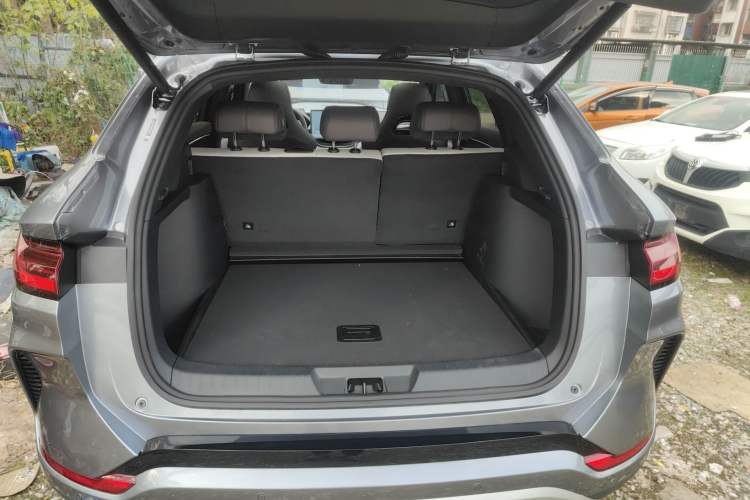 Used BYD Song PLUS New Energy 2025 DM-i Intelligent Driving 112KM Prestige Model
