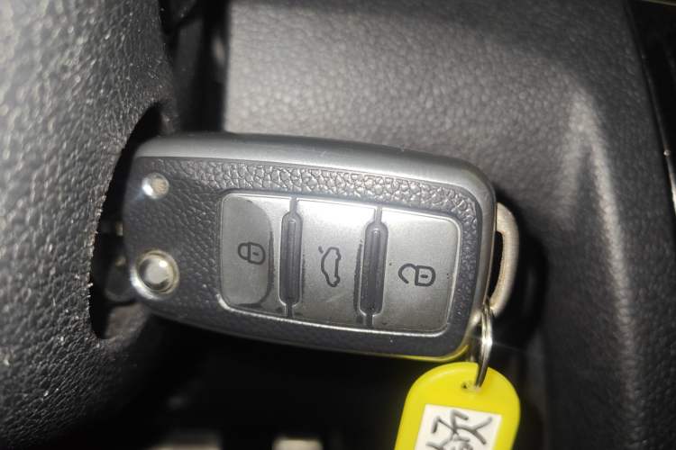 Used Volkswagen C-TREK 2018 230TSI DSG Comfort Model
