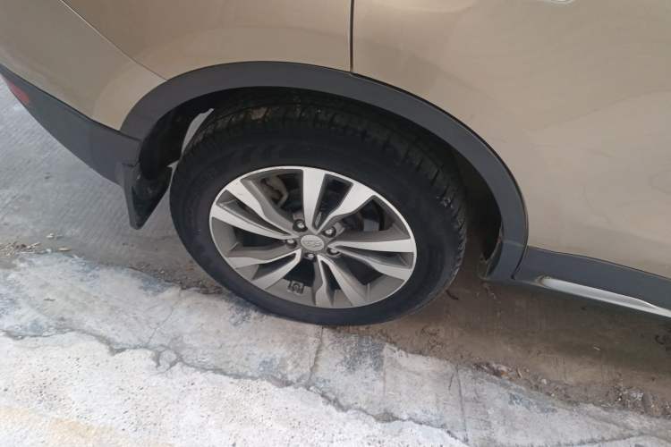 Used Geely Auto Emgrand X7 Sport 2016 1.8TD Automatic ZhiZun Version
