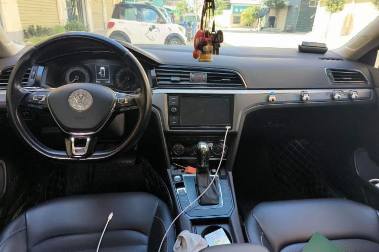 Used Volkswagen Lamando 2019 280TSI DSG Comfort Edition China VI standard
