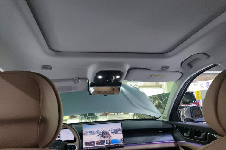 Used Chery Tiggo 8 L 2024 2.0T Two-Wheel Drive Prestige Version 5 Seats