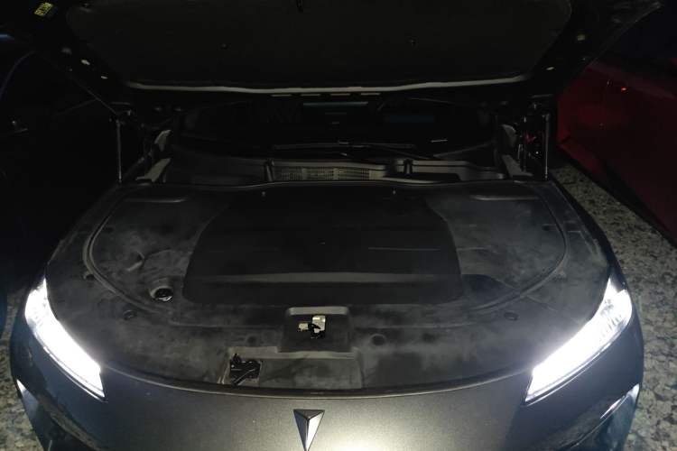 Used  SL03 2023 200Max Range-Extended Version
